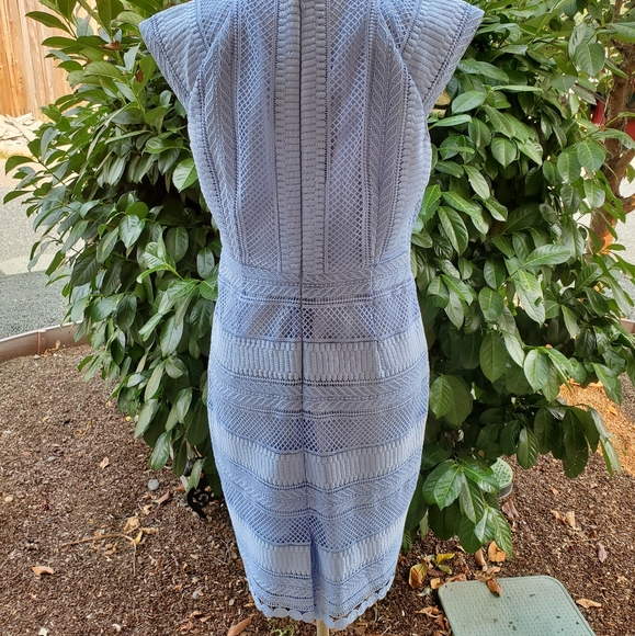 TAHARI CAP SLEEVE SHEATH DRESS SIZE10 - Picture 7 of 10